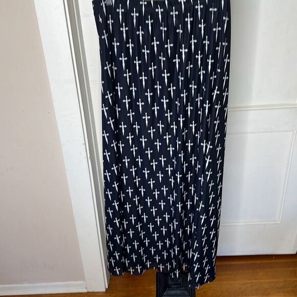 Social Collision Daggers Allover Print Front Slit Maxi Skirt Plus Size 2 Nwot - Picture 5 of 5